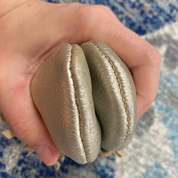 Freshly Picked Platinum Mocc. - Picture 3 of 4